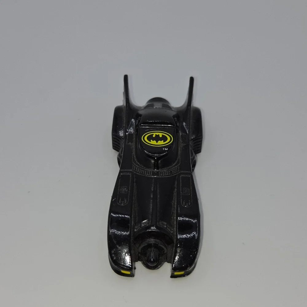 Vintage 1989 ERTL Batmobile DC Comics Black Diecast Toy Car 1:64 Scale